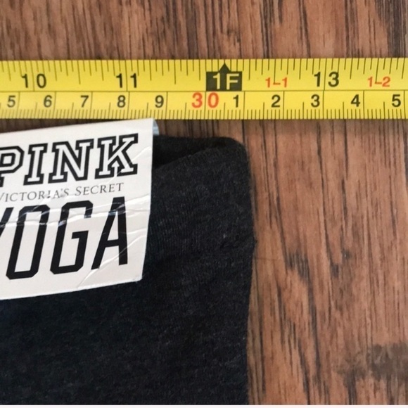 VS PINK Yoga Campus Leggings - Picture 7 of 8